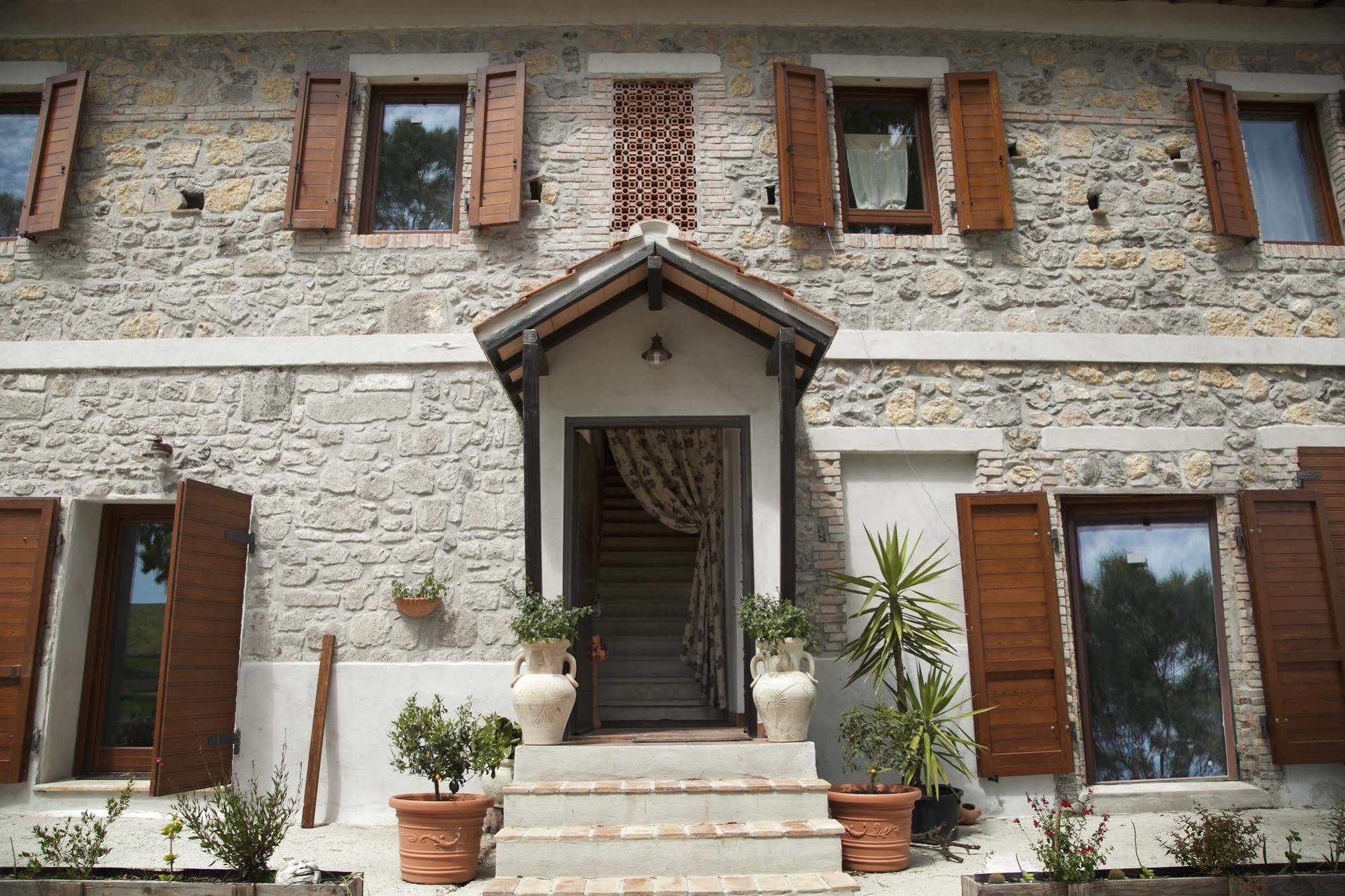 Locanda Villa Naumanni Tarquinia Exterior foto